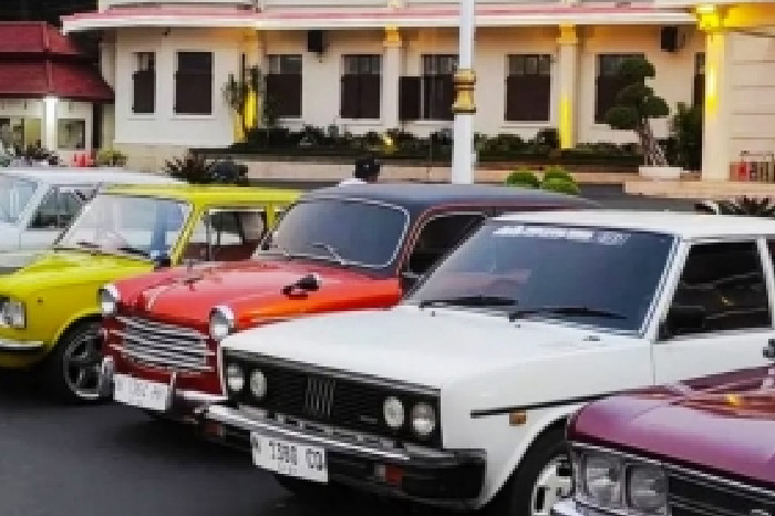 100 Mobil Fiat Ramaikan Jambore Nasional 2025 di Kota Malang