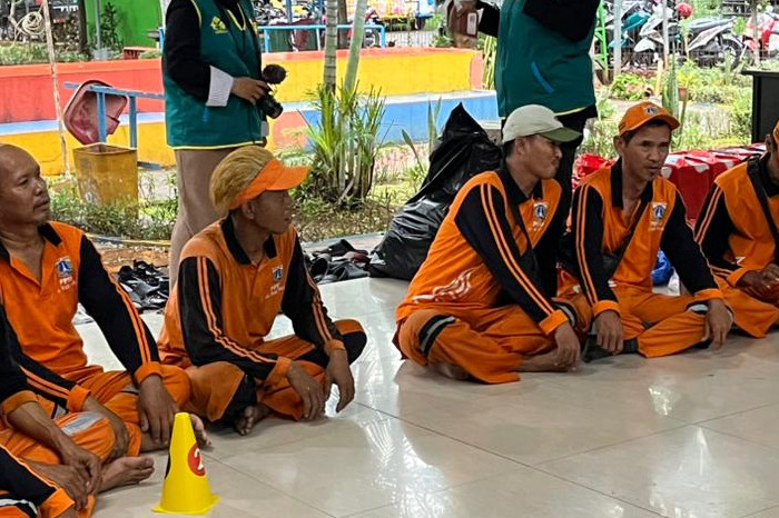 Apresiasi Kinerja PPSU Rawa Buaya, Kitabisa Gelar Main Bareng di RPTRA