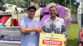 Bupati Batang Serahkan 256 Alsintan Senilai Rp3,18 Miliar di Desa Babadan