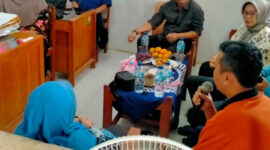 Kepala BKPSDM Indramayu Sambangi Guru P3K yang Siap Pensiun, Bentuk Apresiasi Pengabdian