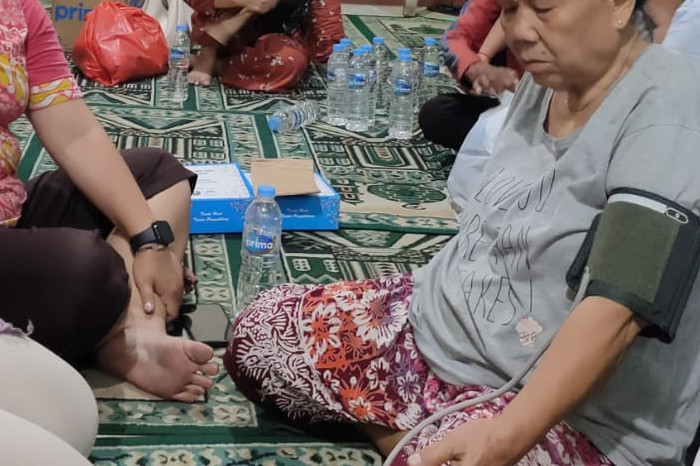 Pasca Kebakaran di Angke, 50 Warga Jalani Pemeriksaan Kesehatan di Pengungsian