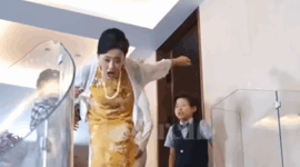 Sinopsis Lengkap Anak Laki Laki Menangkap Neneknya Yang Hampir Jatuh Dari Tangga Drama China