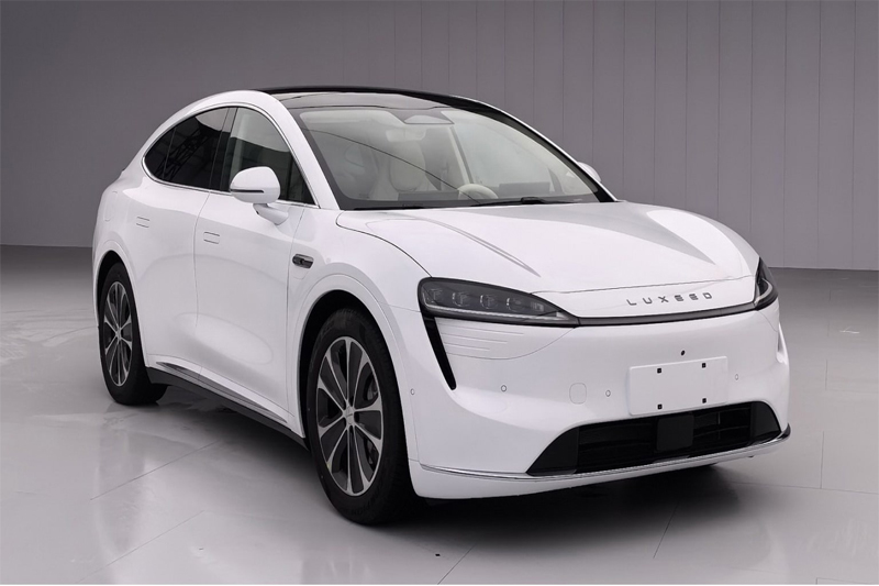 Luxeed R7 Huawei dan Chery Meluncur, Jangkauan Ekstrem 1.673 KM