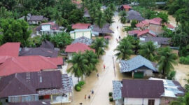 Ilustrasi banjir di Padang. ANTARA FOTO/Iggoy el Fitra 
