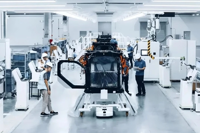 Produksi Massal Mobil Terbang Xpeng 'Land Carrier' Dimulai di China