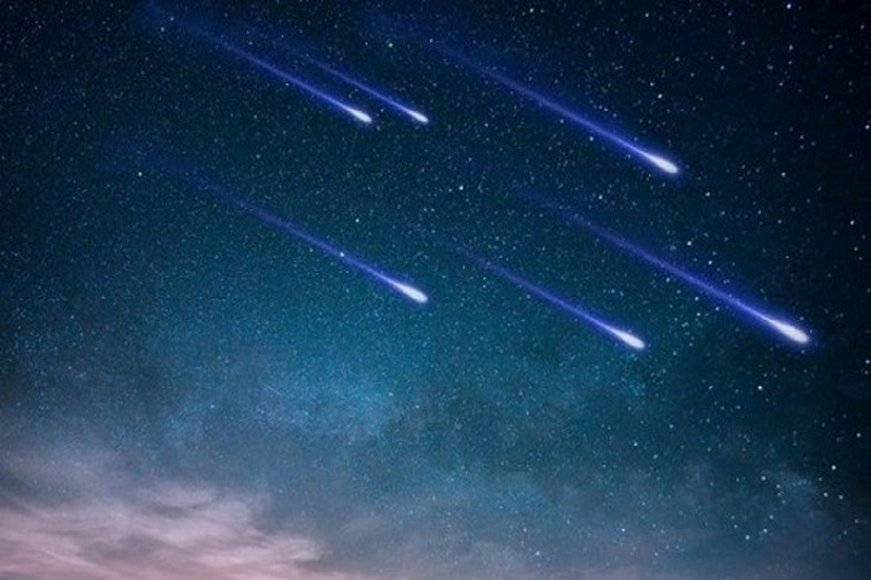 Hujan Meteor Ursid Capai Puncak Desember 2025 Cara Melihatnya di Langit Malam