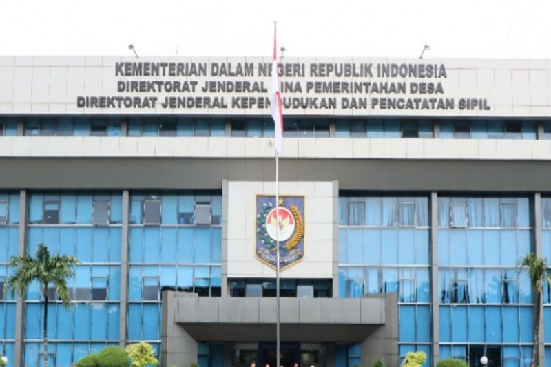 Dukcapil Ungkap Jutaan Warga Belum Terdata dalam Database Nasional