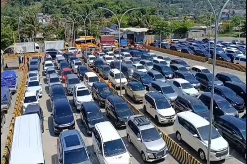 Puncak Arus Mudik Natal Pelabuhan Merak Diprediksi Terjadi 23-24 Desember