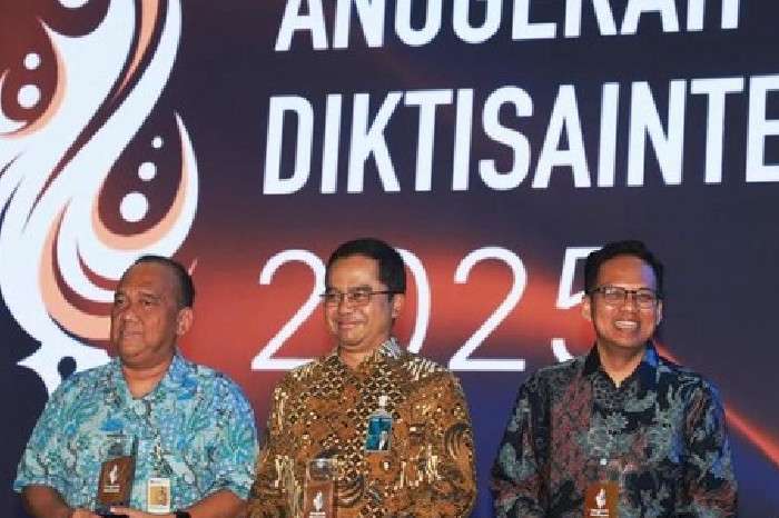 BNI Dinobatkan sebagai Mitra Strategis Kampus Digital pada Anugerah Diktisaintek 2025