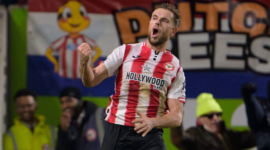 Jordan Henderson Dedikasikan Gol Perdana di Brentford