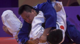 Ilustrasi judoka Indonesia Dharma I Made Sastra meraih medali emas SEA Games 2025. (Antara Foto/Muhammad Adimaja 