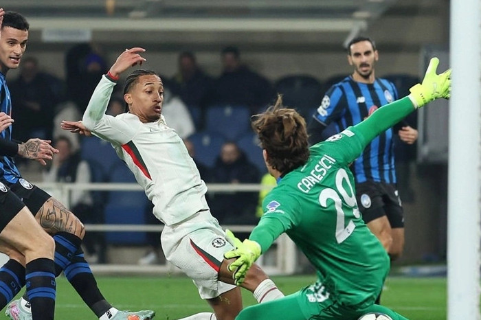 Joao Pedro membuka skor di New Balance, Bergamo, Italia pada 9 Desember. Foto: BeIN