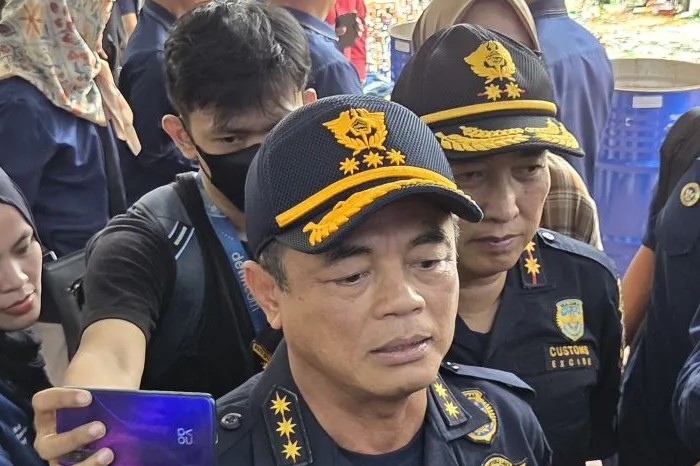 Direktur Jenderal (Dirjen) Bea dan Cukai Djaka Budhi Utama 