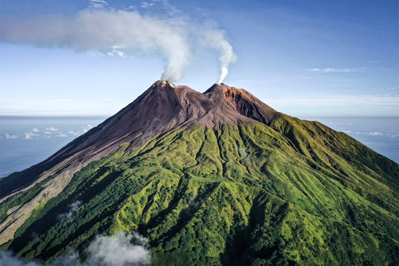 Gunung Karangetang Sulawesi Utara Siaga Munculnya Lava Baru dari Kawah Utara