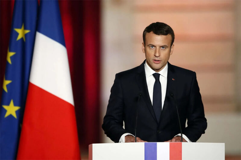 Macron Tegaskan Prancis Tak Akan Tunduk pada Ancaman Tarif Brutal Trump