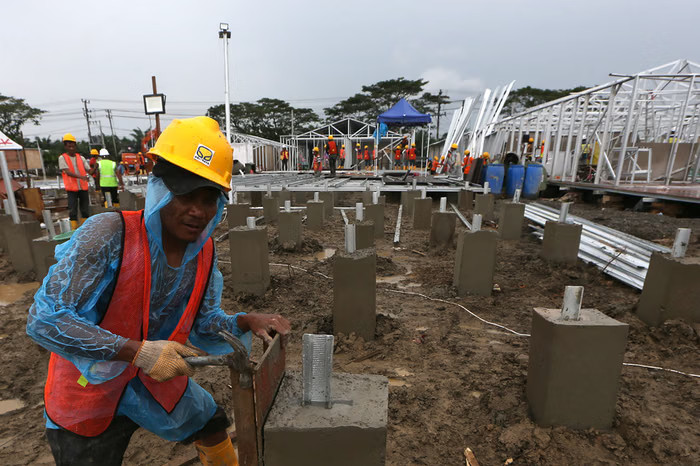 Rumah hunian sementara (huntara) untuk korban bencana banjir bandang di Karang Baru, Aceh Tamiang, Aceh, Minggu (28/12/2025).(Antara)