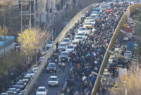 Warga Iran melakukan protes di jalan-jalan Teheran pada 29 Desember.