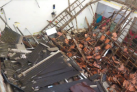 Atap Ruang Kelas MI di Gunung Putri Ambruk