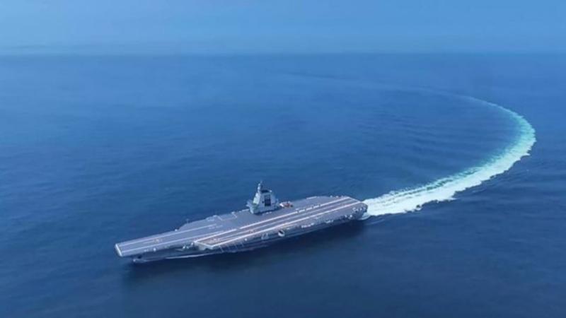 Kapal China Pepet Kapal Induk AS