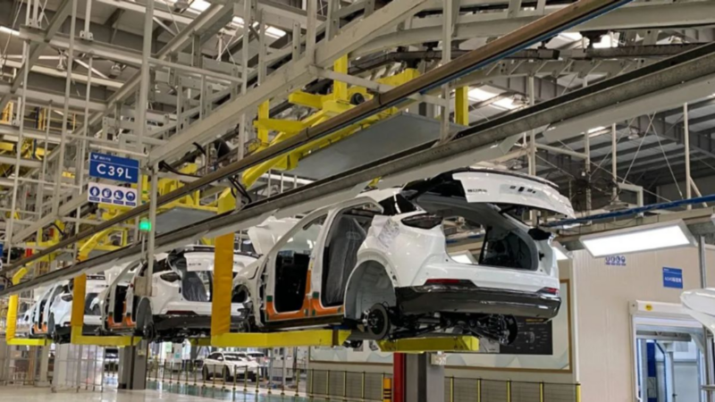 Mengenal Perakitan Mobil CKD dan CBU