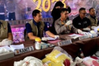 Polda Jabar Bongkar Praktik Ilegal Produksi Mi Basah Berformalin di Bekas Kandang Ayam Garut