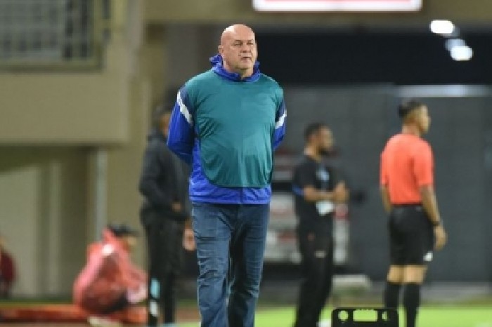 Misi Curi Poin di Surabaya: Bojan Hodak Waspadai Transformasi Persebaya di Bawah Bernardo Tavares