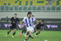 Persib Bandung Imbangi Dewa United 2-2 di Tengah Kontroversi Wasit