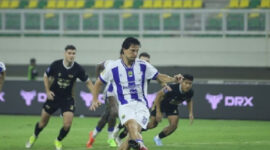 Persib Bandung Imbangi Dewa United 2-2 di Tengah Kontroversi Wasit